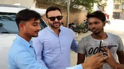 Selfie with Saif Ali Khan! Actor forgets his way to Pataudi Palace, locals grab the moment to capture selfies