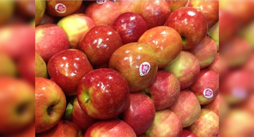 Here's how you can remove wax from apples