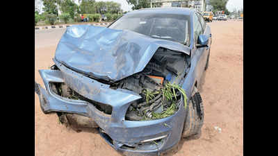 'Drunk' soldier's Volvo hits SX4 car, Rajpura man dies