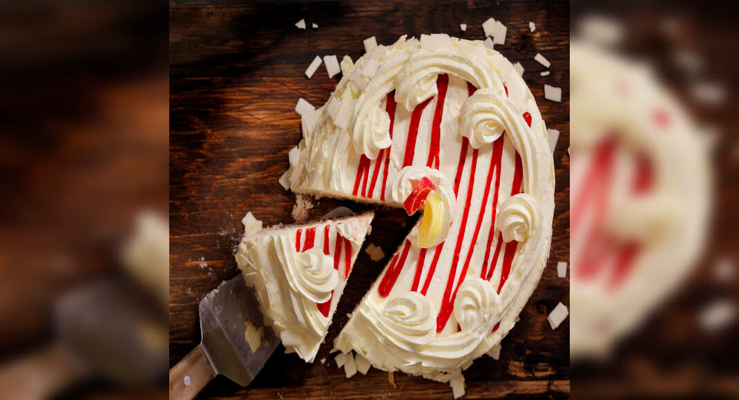 Layered Lemon Cake with Raspberries and Cream Recipe: How to Make Layered Lemon Cake with Raspberrie