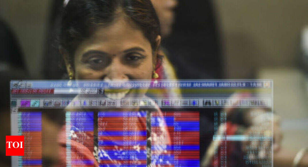 Investors get richer by Rs 6.8 lakh cr in a day
