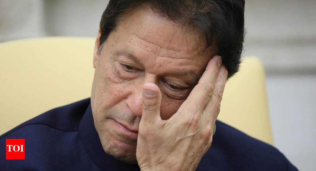Amid shrill campaign over Kashmir, huge embarrassment for Pakistan