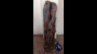 Patna cops recover stolen ancient idol