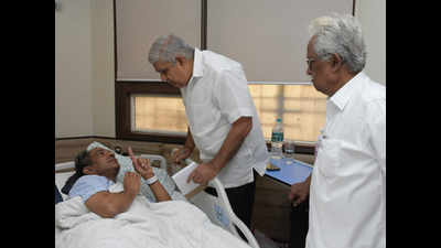 West Bengal governor visits ailing Jadavpur University vice-chancellor