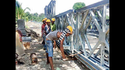 Four canal bridges in Kolkata likely to be opened by Puja