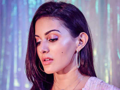 Amyra Dastur  Most beautiful bollywood actress Brunette beauty Cute  beauty