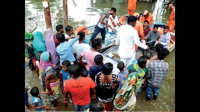 UP: Rivers recede, but threat of epidemic looms