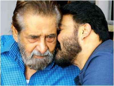 Mohanlal wishes veteran actor Madhu on his birthday