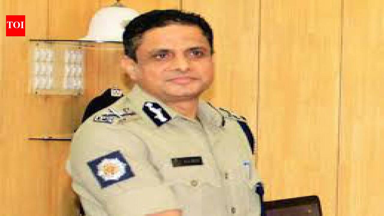 Manhunt for Rajeev Kumar intensifies, as former top cop files for ...