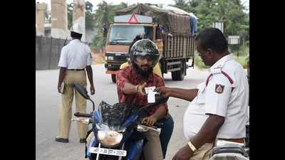 Bengaluru: Sunday traffic fine collection dips from Rs 35L to Rs 7.5L; machines not reset