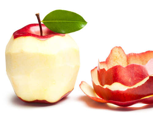 Should You Eat An Apple With Or Without Its Peel The Times Of India