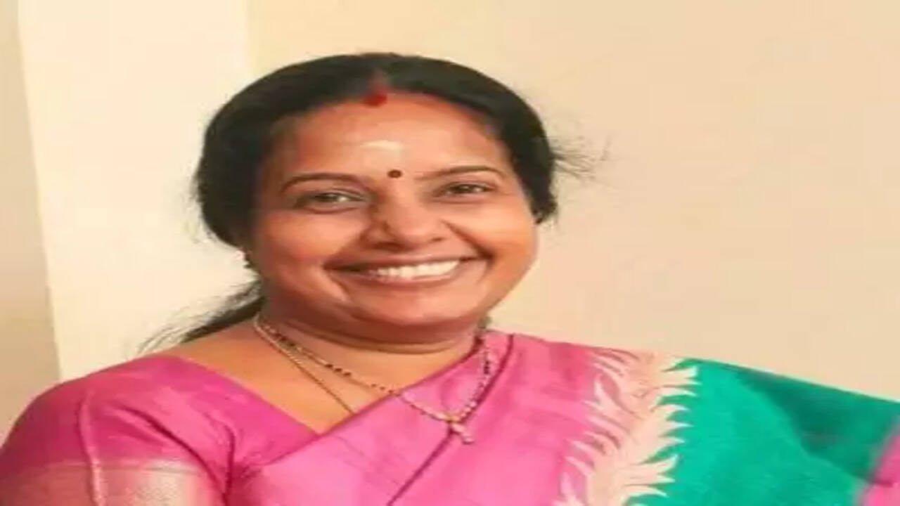 DMK cancelled its anti-Hindi protest in Tamil Nadu due to lack of public  support, BJP leader Vanathi Srinivasan says | Chennai News - Times of India