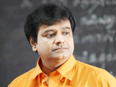 Comedian Vivek slammed for his controversial comments on Sivaji Ganesan starrer 'Irumbu Thirai'
