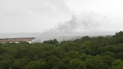 Toxic fumes back in juhu- versova mangroves!!!