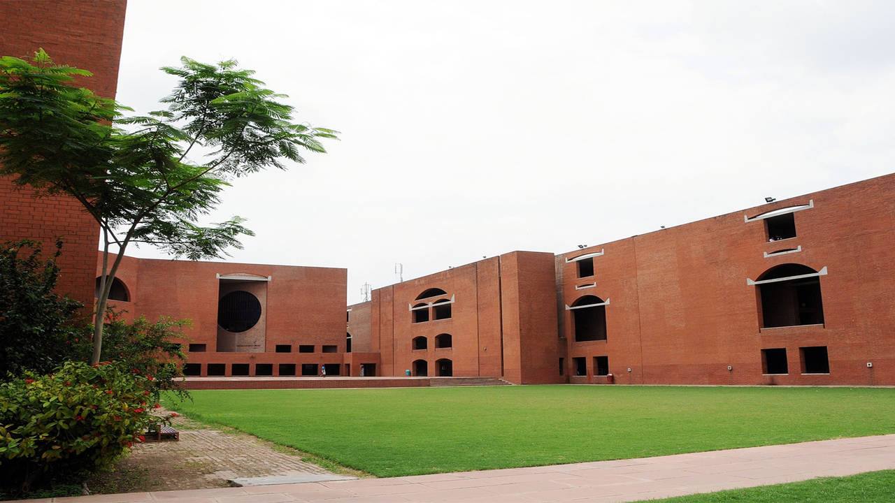 IIM-A and Harvard tie up to offer executive education course to I-T  officials - India Today