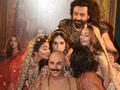 Done with 'Housefull 4' trailer launch! 'Takliya' says Akshay Kumar