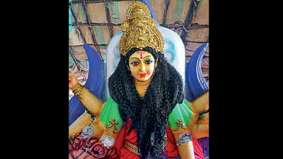 Miscreants damage idols for Dasara fest