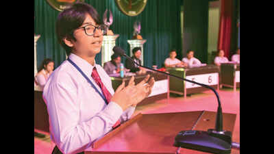 Chandigarh: Students debate on porn, banking, Bollywood in St ...