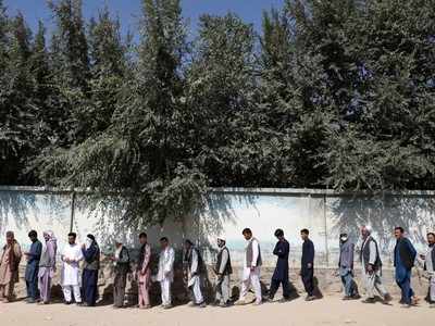 Pakistan opens major border crossings for Afghans to take part in polls