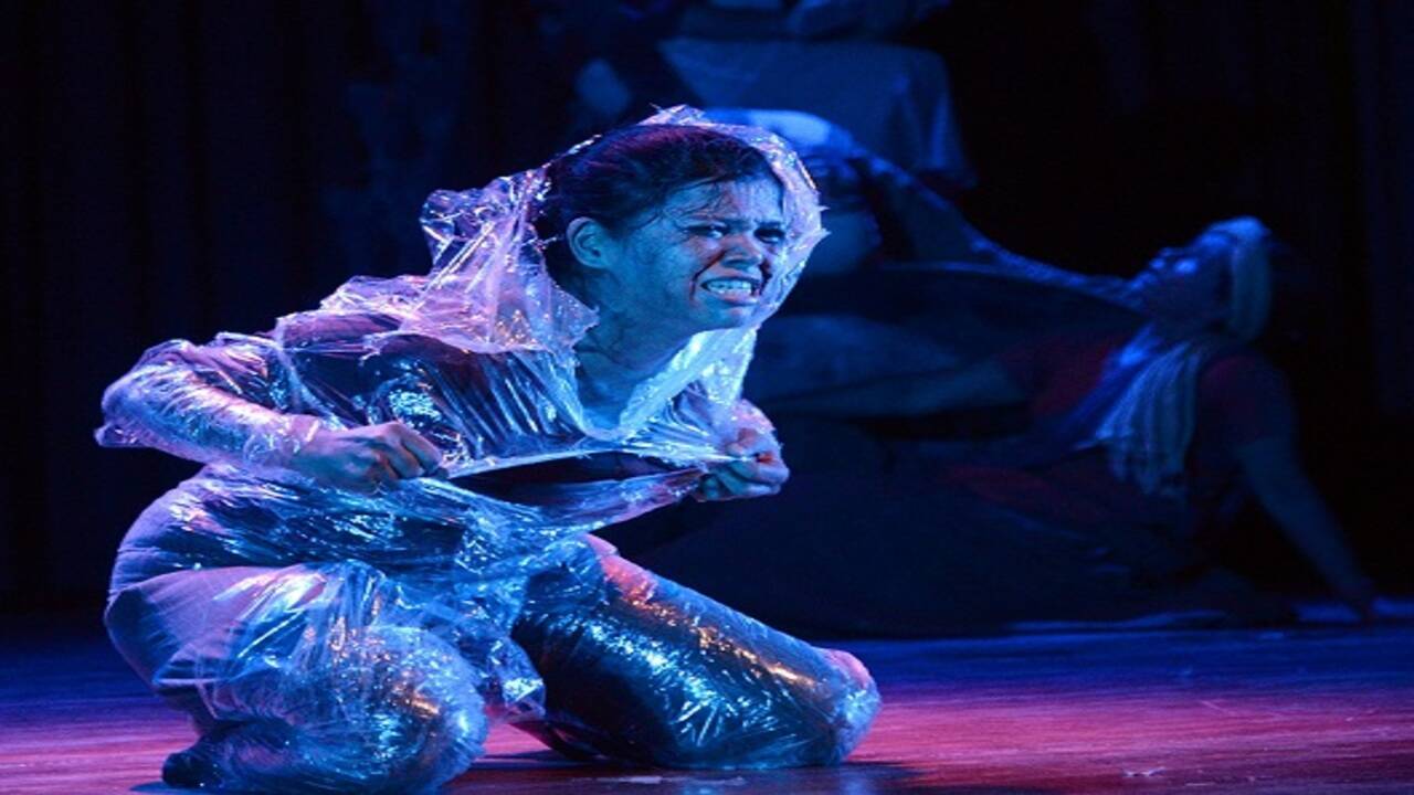 How difficult is it to stage gender-neutral plays? | Bengali Movie News - Times of India