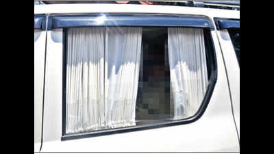Remove curtains from government vehicles, says Motor Vehicles Department