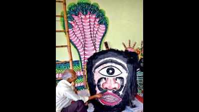 Allahabad: Artist spreads the green word from Ramlila stage