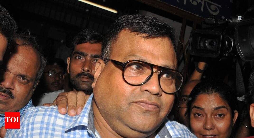 CBI takes Mirza to Mukul&rsquo;s flat for Narada probe