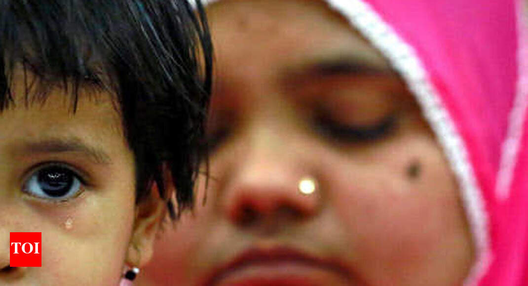 SC orders Guj govt to pay Rs 50L to Bilkis Bano