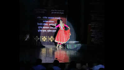 Kathak performance at Sunhera Daur