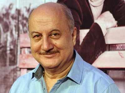 Watch: Anupam Kher sings his favourite Raj Kapoor song from 'Mera Naam Joker' with his co-actor Jocko Sims