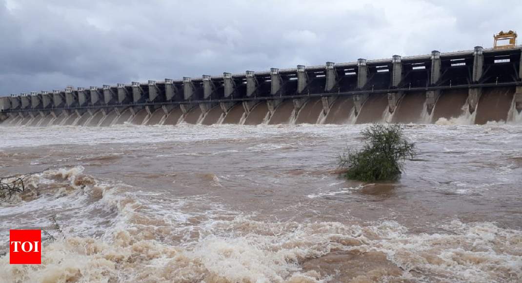 Yediyurappa government under pressure to get Centre's nod to raise Almatti dam's height - Times of India