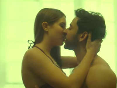 Vikram Bhatt on the second song 'Jalte Bujhtey' from Ghost: There is a dark meaning behind this love song