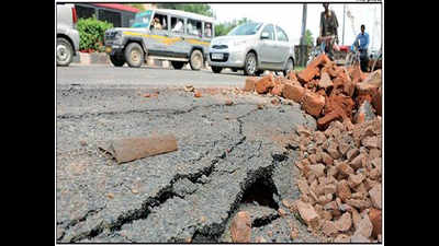 On road to repair: Delhi government to fix 1,260km stretches