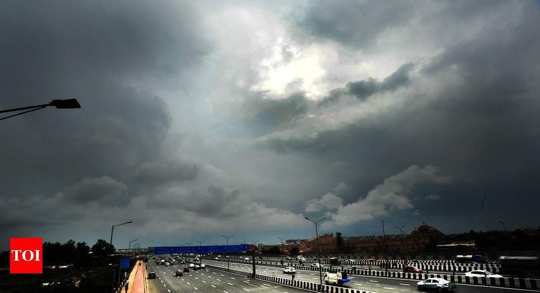 Amid wettest monsoon in 25 years, 1 in 5 districts had deficit rains - Times of India