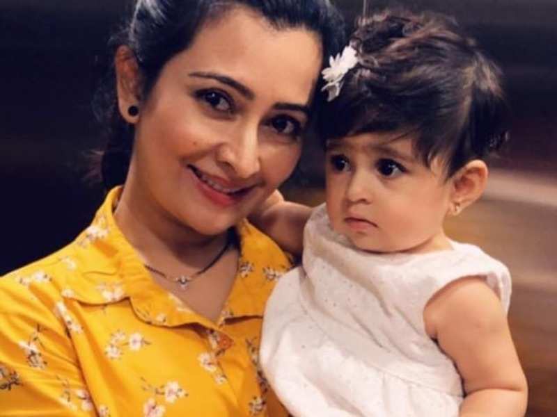 Adorable Radhika Pandit Shares An Adorable Video Of Daughter Ayra