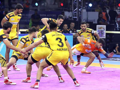 PKL: Puneri Paltan pip Telugu Titans 53-50 | Pro-Kabaddi-League News -  Times of India