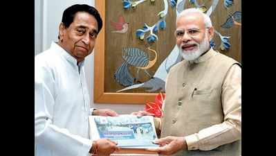Kamal Nath meets PM Modi, seeks Rs 9000cr flood-relief funds for MP