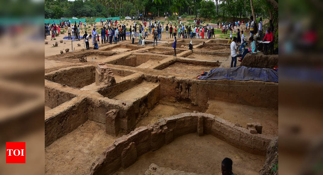 Love for Tamil attracts thousands of tourists to Keezhadi excavation ...