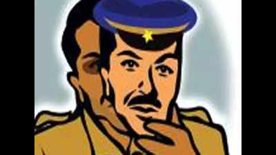 Two held for posing as cops in Chennai