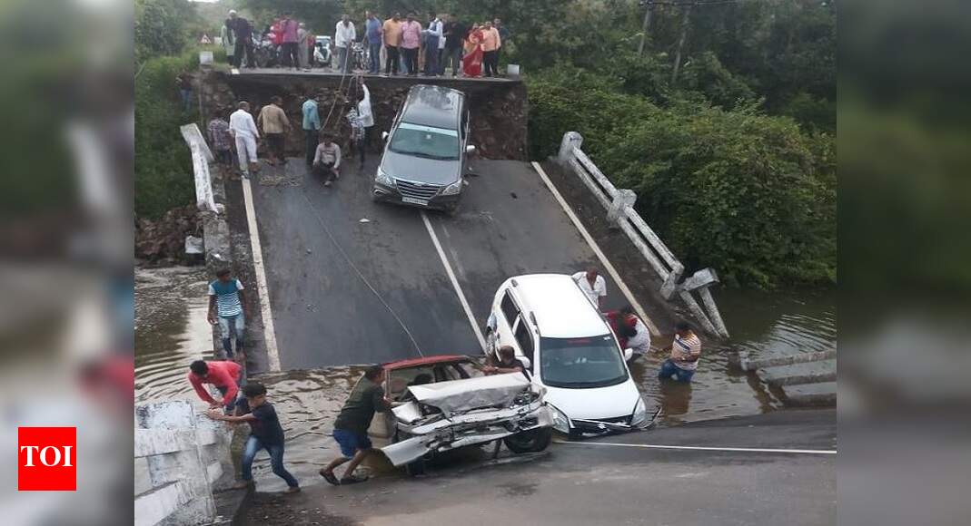 Gujarat 12 injured in Junagarh bridge collapse Ahmedabad News