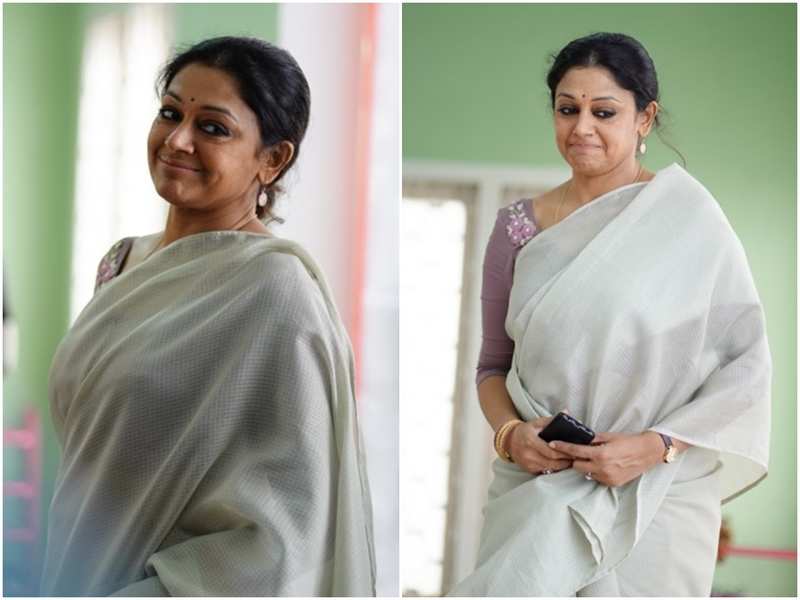 Shobana Is Blushing In White As She Returns To The Silver