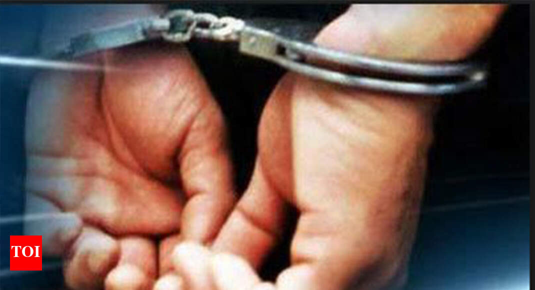 Ahmedabad cops arrest 6 persons for gambling