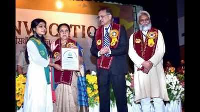 Ritesh Singh gets Chancellor’s Gold Medal