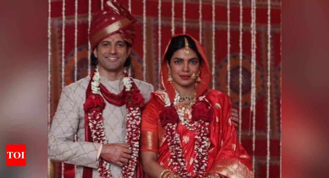 Priyanka Chopra Hindu wedding red lehenga photos, Unseen pictures