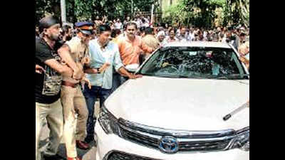 Mumbai: Cops get 'proof' of Wadhawans using PMC loan for dues