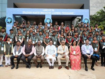 HRD minister kicks off PM programme ‘Dhruv’ at Isro for mentoring 60 kids
