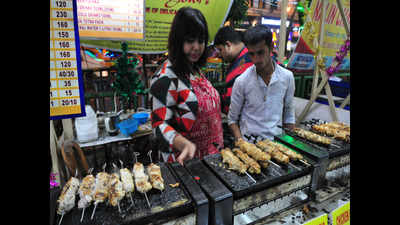 Restaurant business booms as Kolkatans (b)eat away economy blues this Puja
