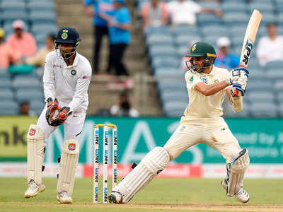 India vs South Africa, 2nd Test: Philander, Maharaj stitch a century partnership but South Africa concede 326-run lead