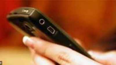 Jammu and Kashmir: Mobile phone services restored in the Valley