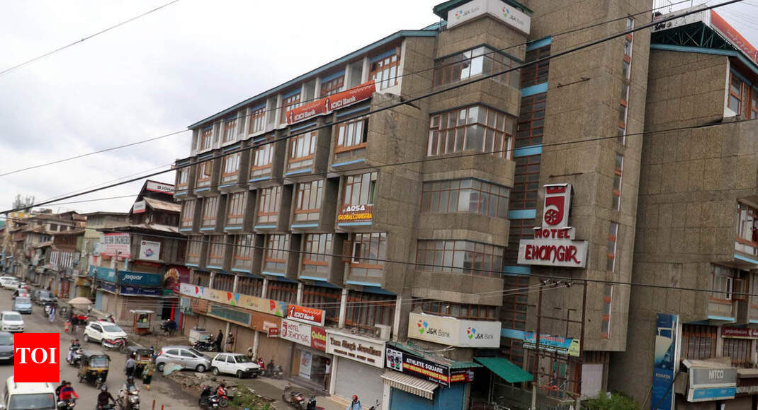 Postpaid mobile services in Kashmir restored